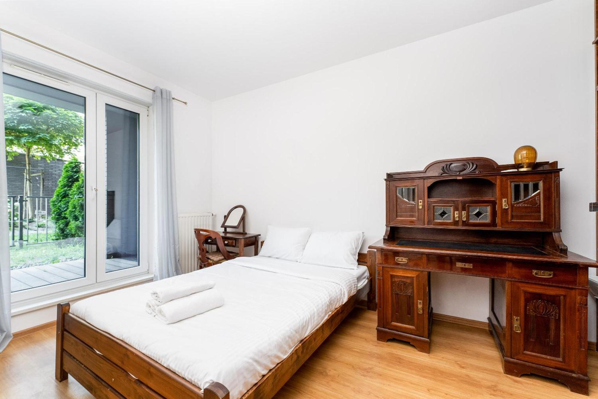 Nadwislanska 11 Apartment With Garden Cracovie Extérieur photo